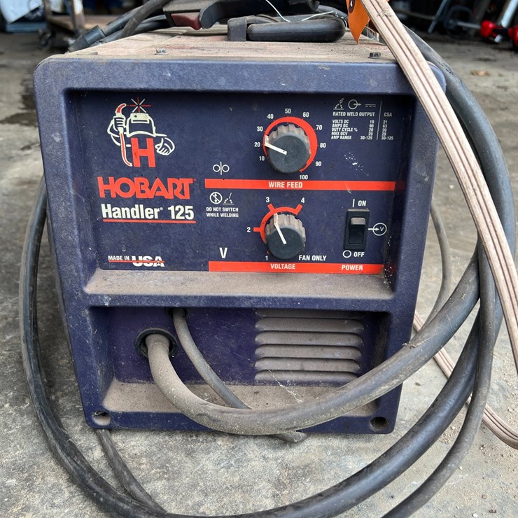#9563 • Hobart Handler 125 Welder