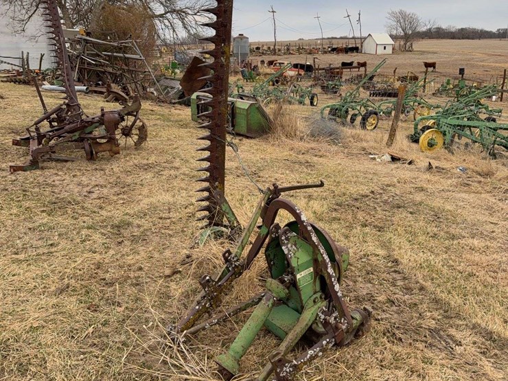 john-deere-sickle-bar-mower-image-1