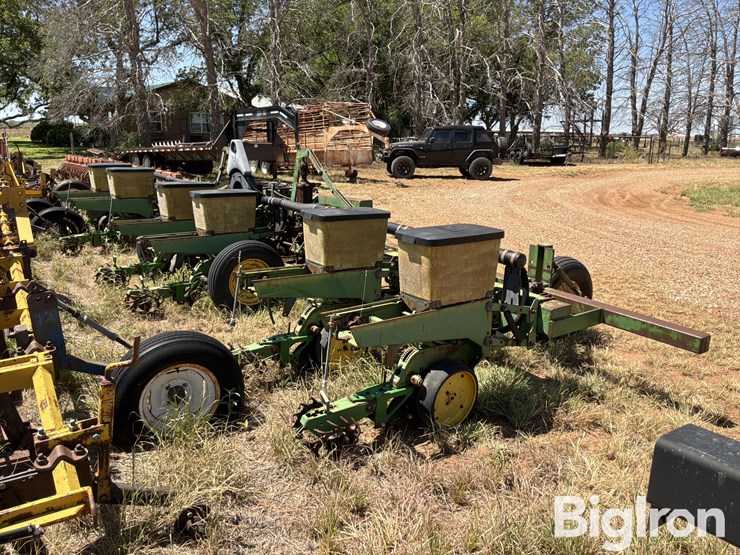 john-deere-7300-image-5