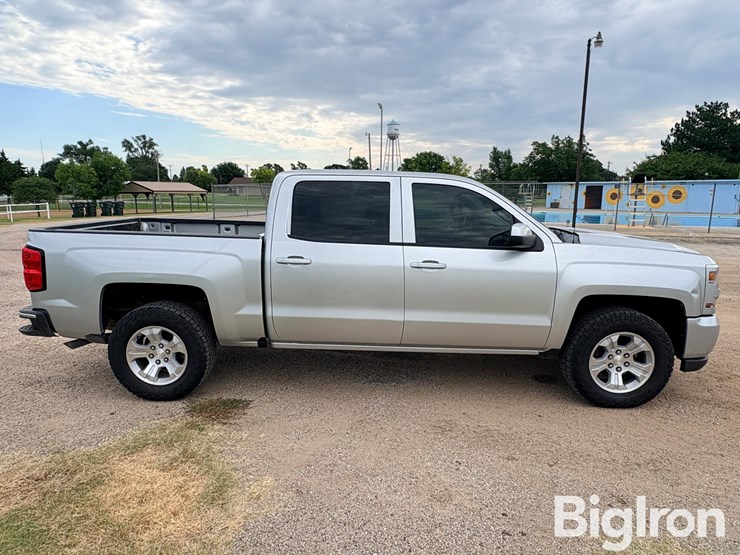 2018-chevrolet-silverado-1500-z71-image-4
