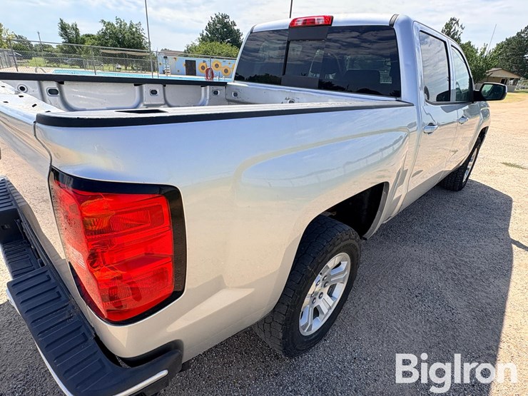 2018-chevrolet-silverado-1500-z71-4x4-crew-cab-pickup-image-18