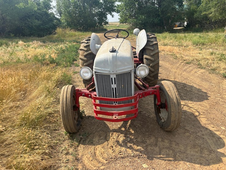 ford-8n-image-2