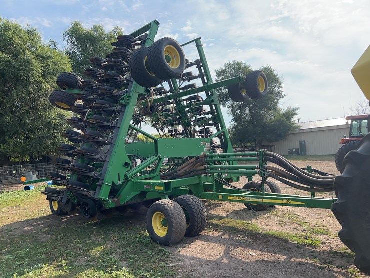 1980-john-deere-1910-image-5