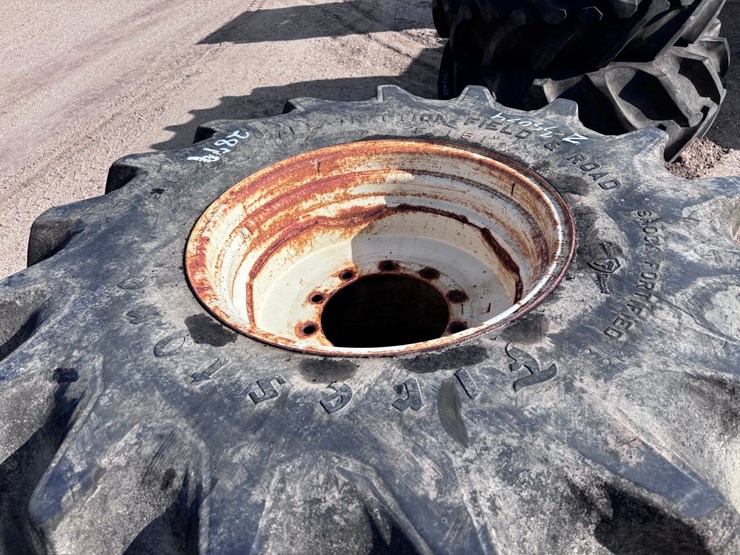 #35074-•-pair-of-tractor-tires,-24.5-32-image-3