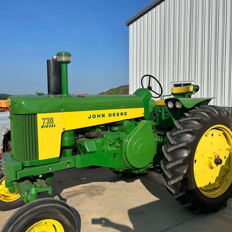 JOHN DEERE 730