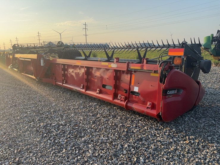 2014-case-ih-3162-image-33