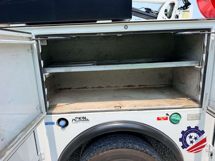 2019-ford-f550-xl-image-39