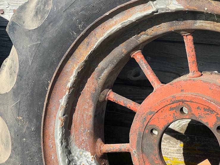 #9948-•-(2)-tires-with-steel-rims-image-6
