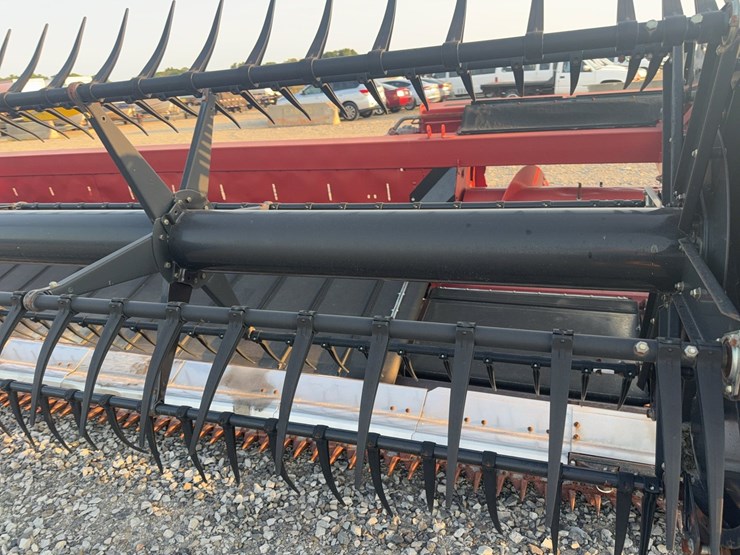 2014-case-ih-3162-image-59
