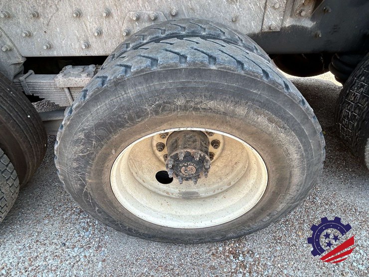 2008-international-5600-paystar-tri-axle-dump-truck-image-11