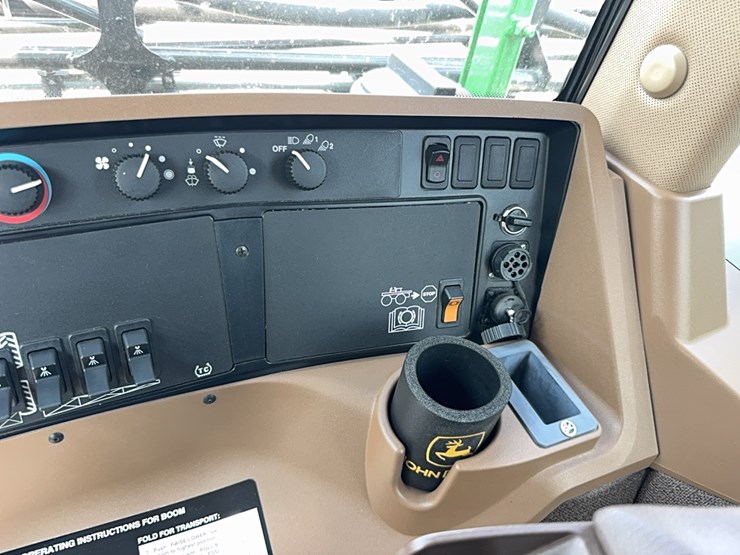2011-john-deere-4730-image-5
