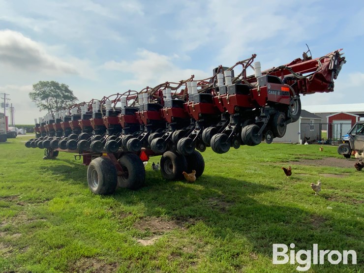case-ih-1200-image-7