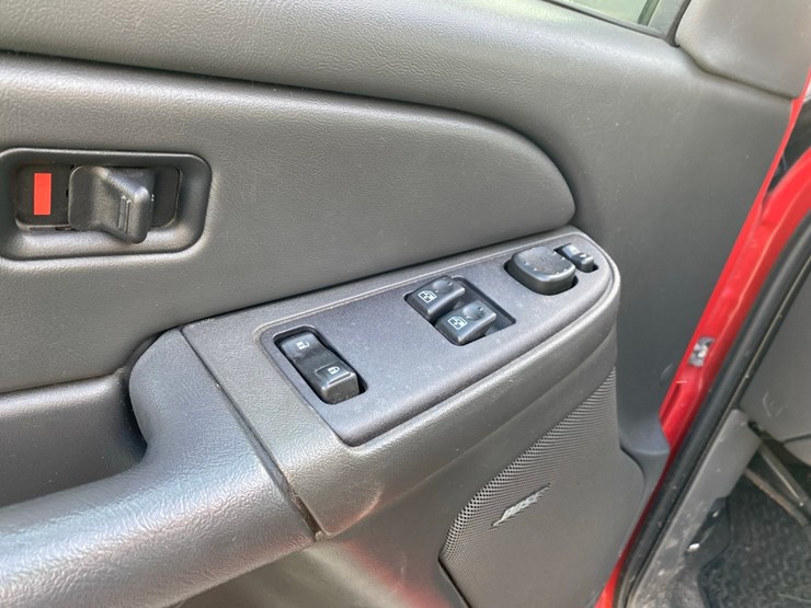 2005-chevrolet-2500-image-50