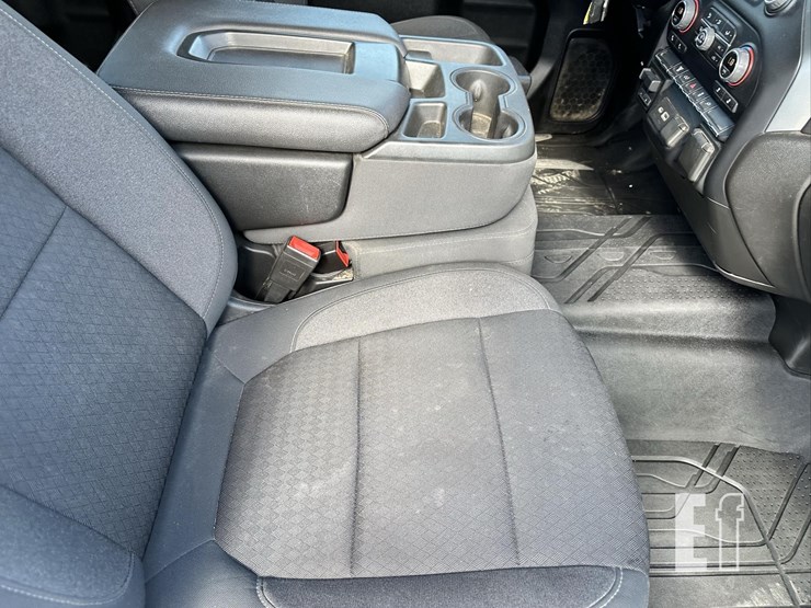 2021-chevrolet-silverado-2500hd-lt-image-28