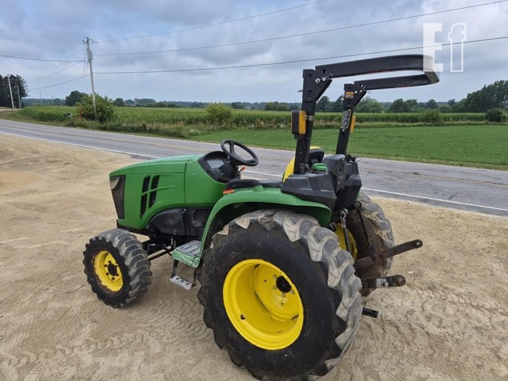 john-deere-3032e-image-2