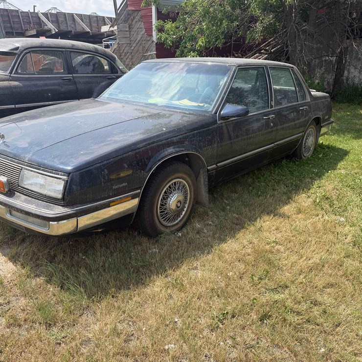 1988 Buick LeSabre Custom Sedan