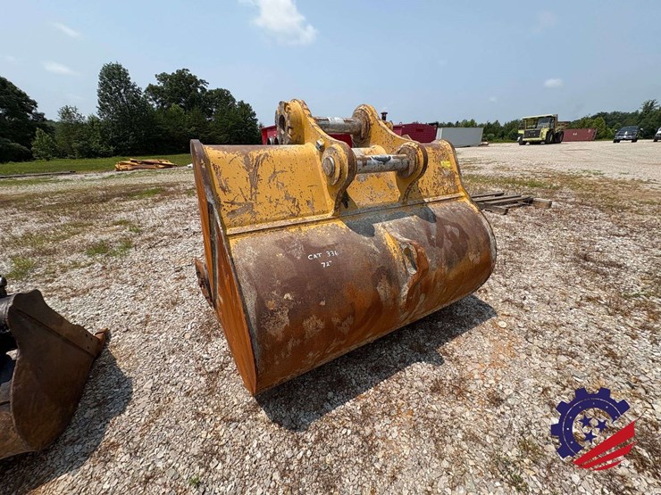 cat-72"-336-excavator-bucket-image-6