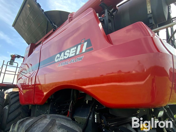 2018-case-ih-8240-image-14