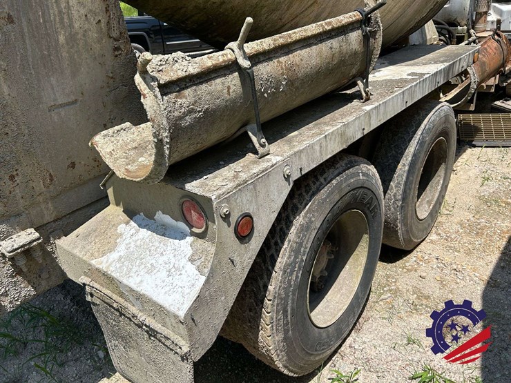 1997-mack-dm690s-image-36