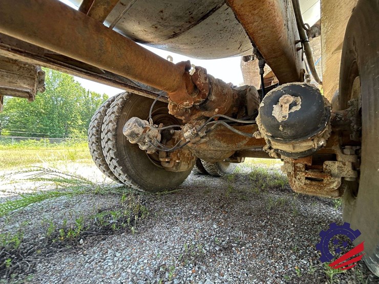 1988-mack-dm690s-image-68