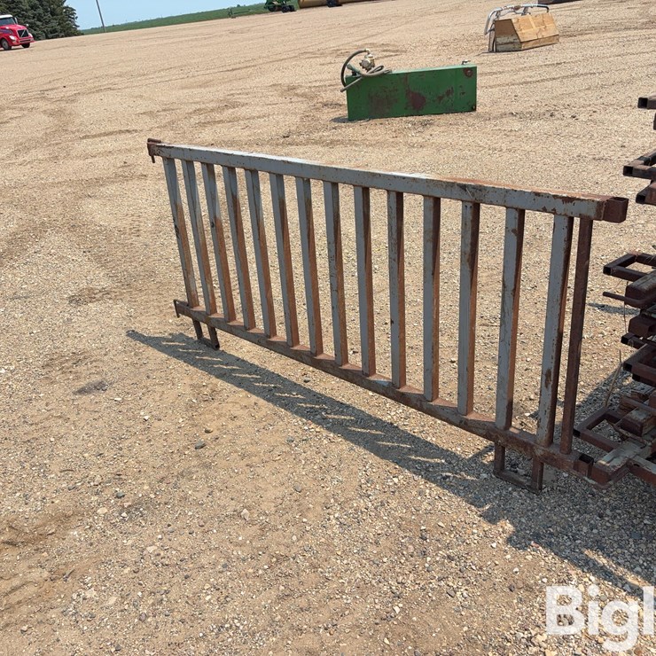 Steel Tubing Livestock Gates