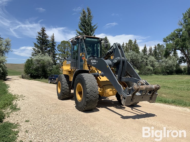 2017-deere-624k-image-3