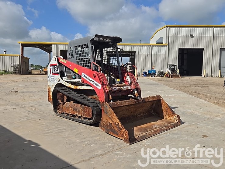 2019-takeuchi-tl8-image-7