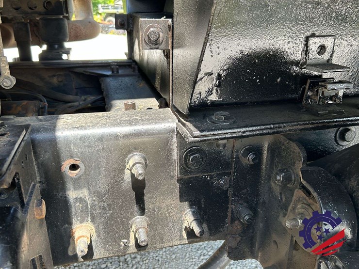 2007-mack-granite-cv713-image-52