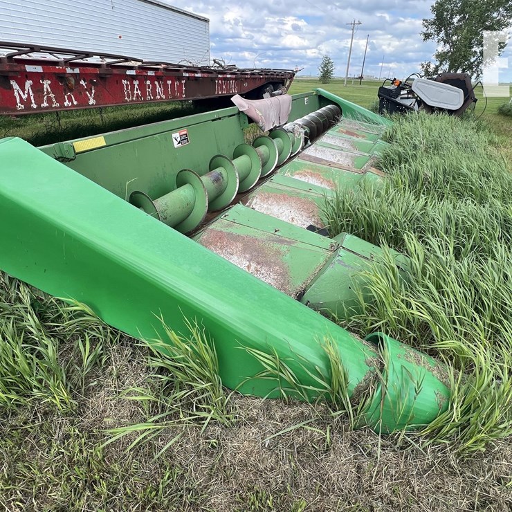 JOHN DEERE 844