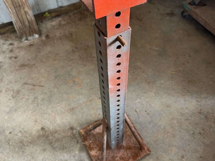 homemade-heavy-duty-adjustable-steel-jack-stands-and-support-column-image-8