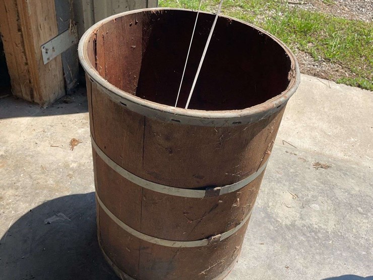 concrete-planter-and-wood-barrel-image-6