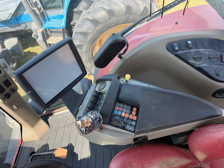2014-case-ih-magnum-315-image-64