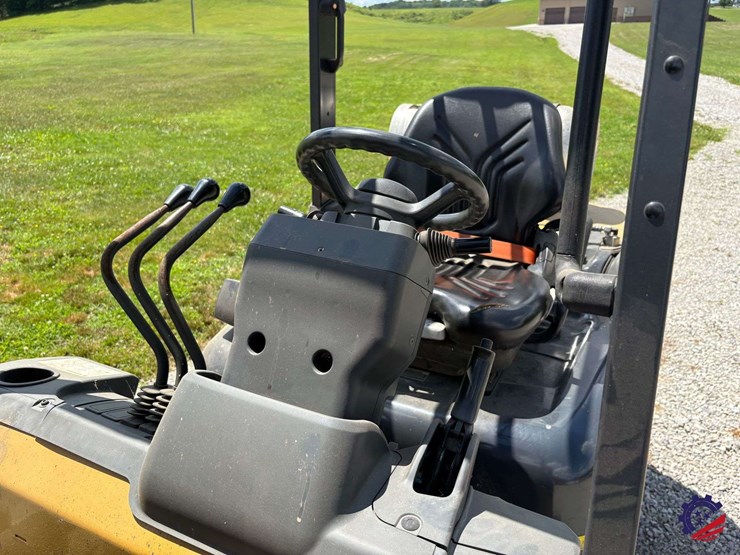 caterpillar-gp30n-image-27