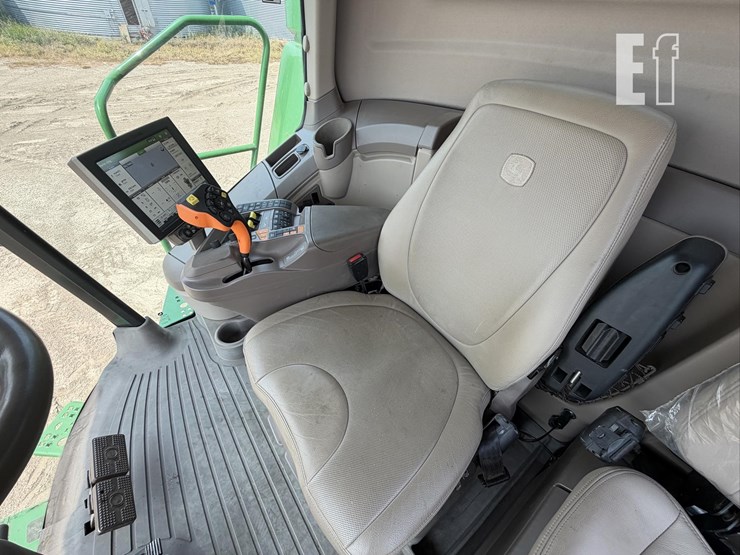 2020-john-deere-s780-image-73