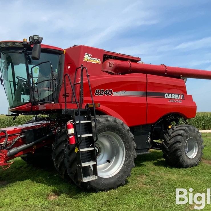 2018 CASE IH 8240
