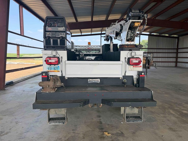 2017-ford-f550-super-duty-service-truck-image-5
