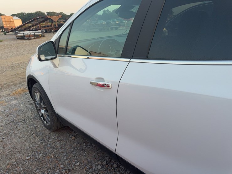 2017-buick-encore-image-11