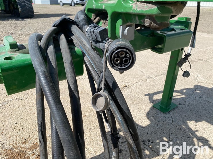 2022-john-deere-1775nt-image-11