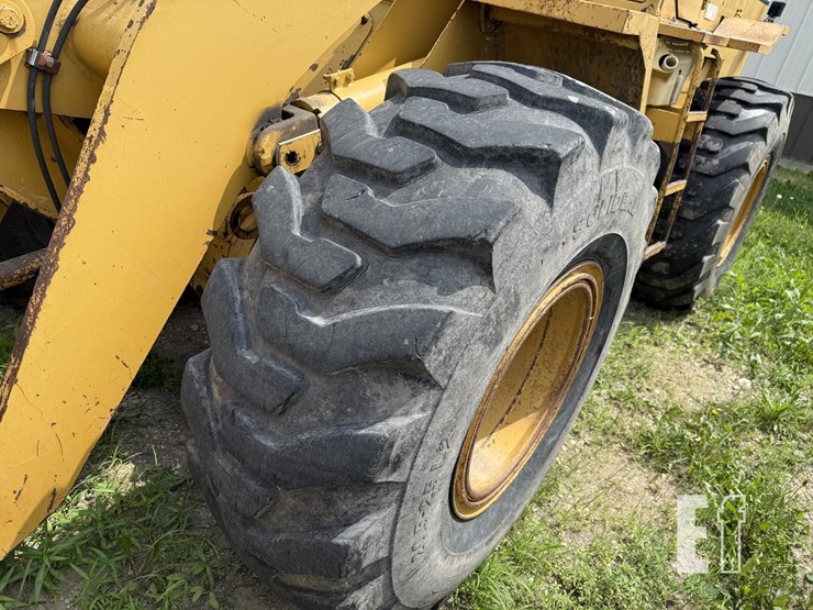 2019-deere-524l-image-6