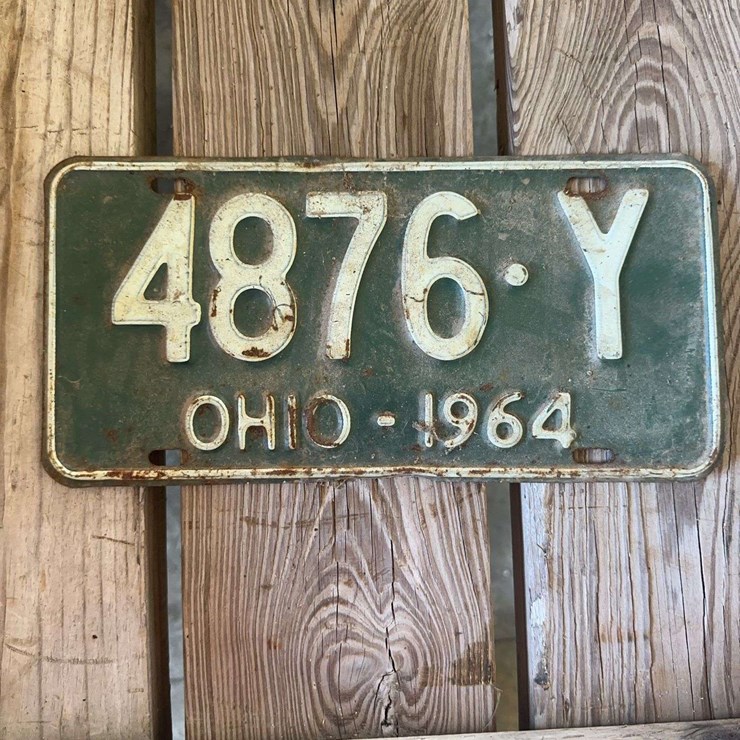 1964 Ohio License Plate Green and White Automobilia