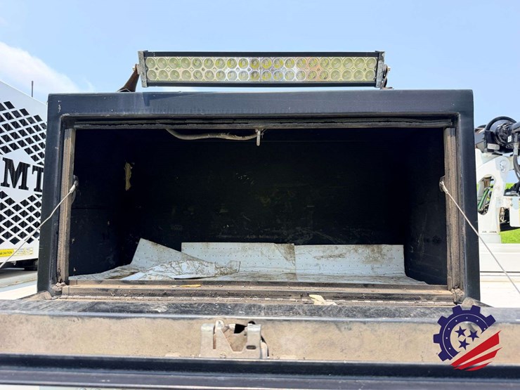 2019-ford-f550-xl-image-114