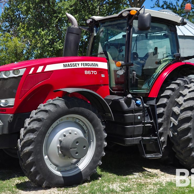 2013 MASSEY-FERGUSON 8670