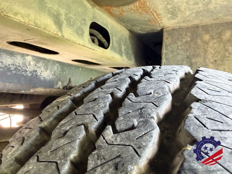 2019-ford-f550-xl-image-16