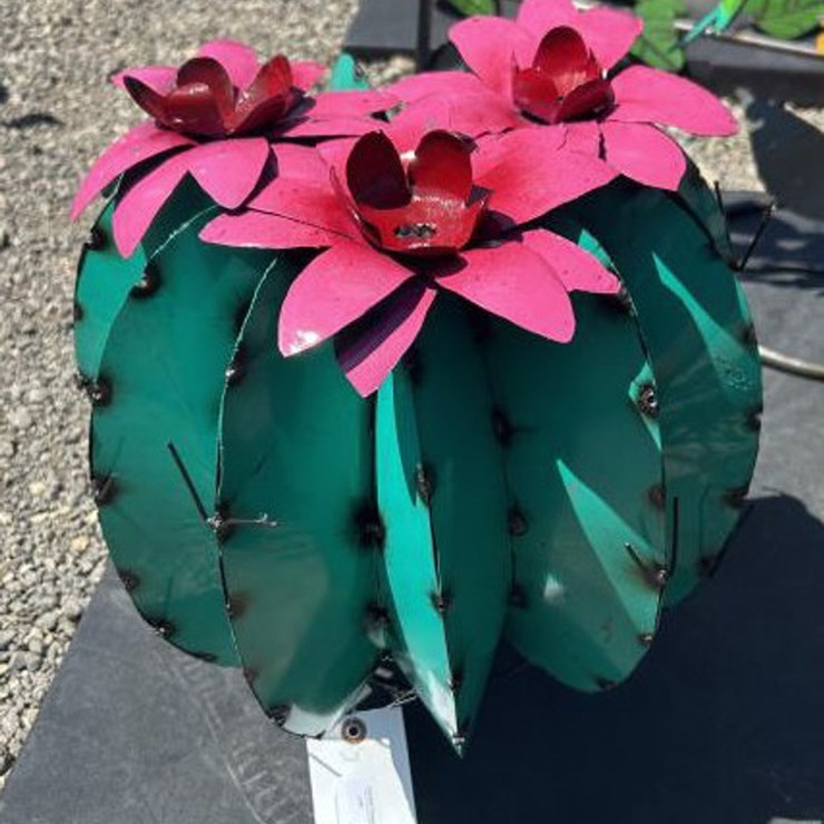 #152 • Metal Art - Medium Cactus w/ Pink Flowers