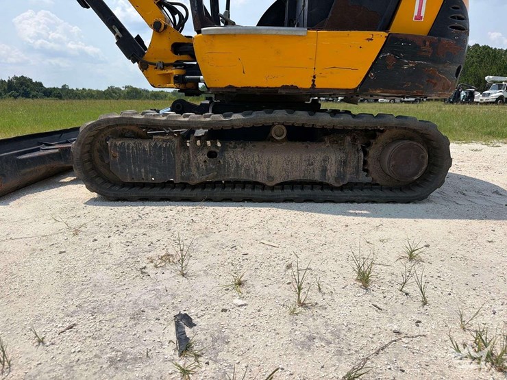 2019-jcb-8029cts-image-18