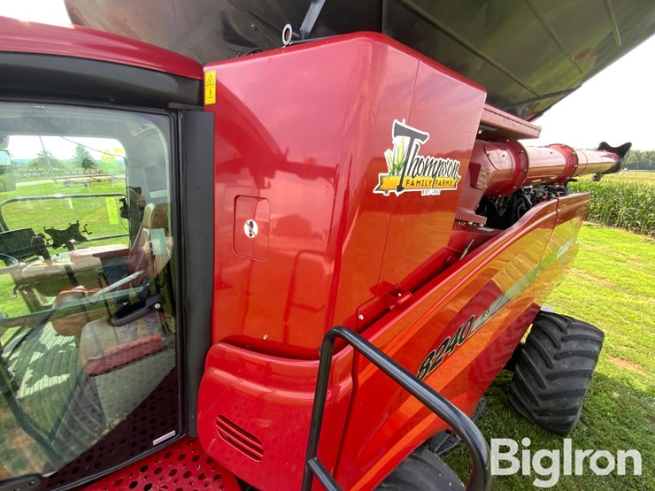 2018-case-ih-8240-image-12