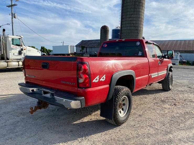 2005-chevrolet-2500-image-4