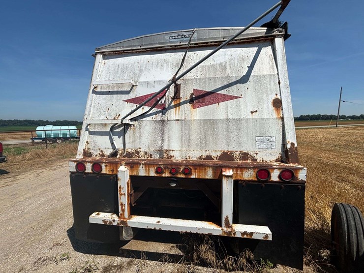 1995-wheeler-hopper-bottom-image-8