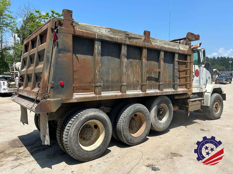 1999-volvo-truck-vnm84-tri-axle-dump-truck-image-25