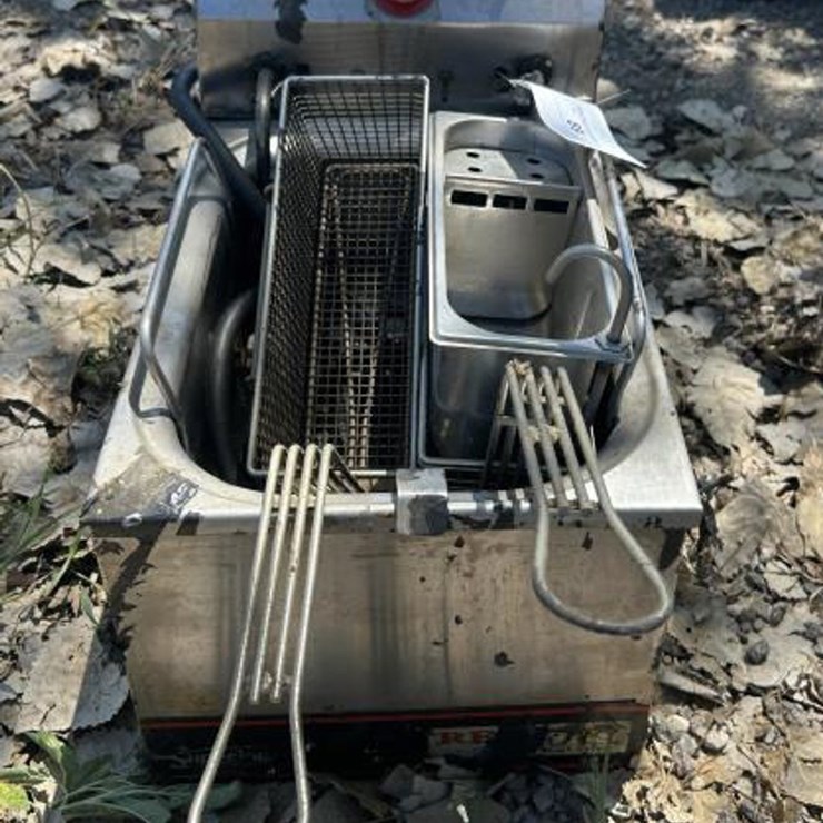 #89 • Eagle Group Deep Fryer